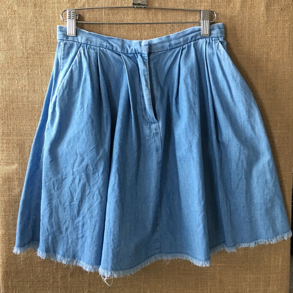 Chambray Pleated Skirt